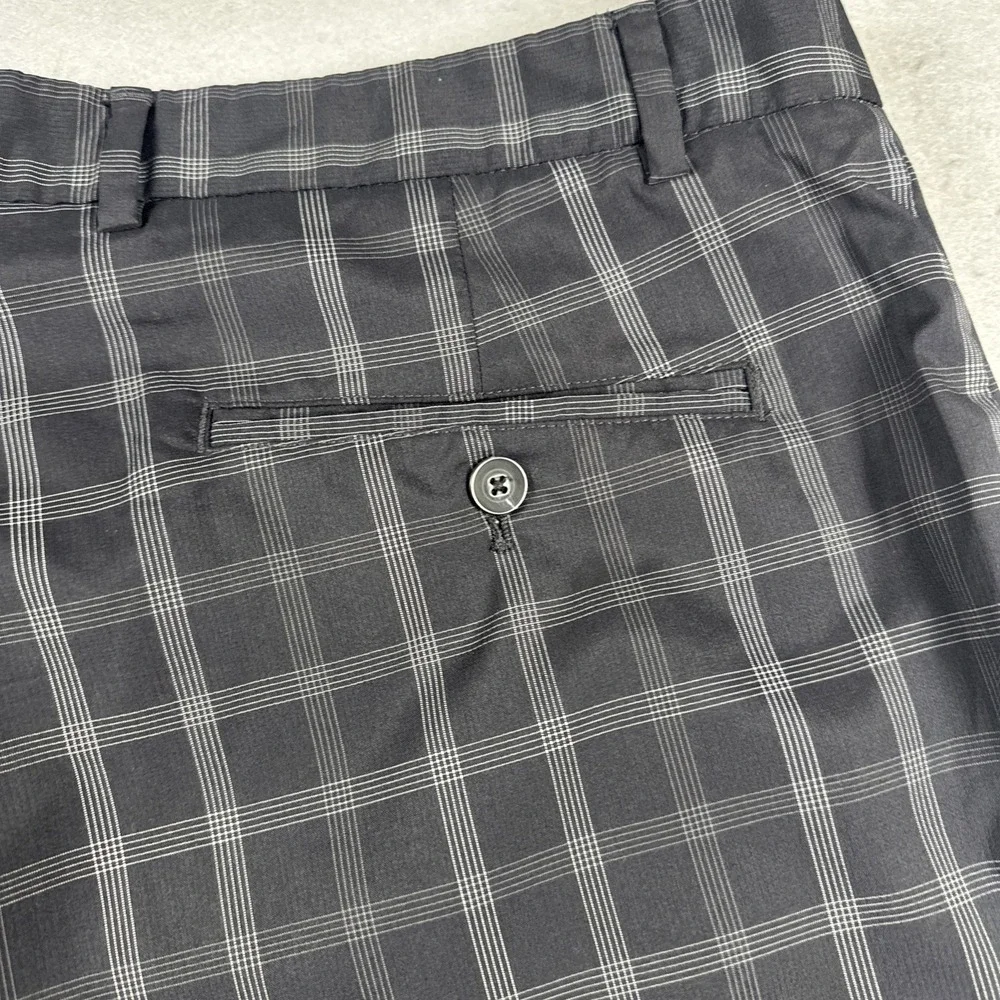 Walter Hagen Shorts Men's W38 Black grid‎ Performance Golf Chino Golfer